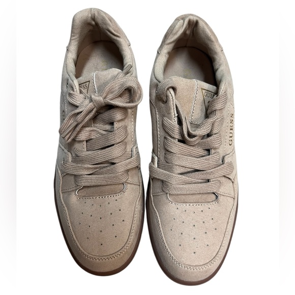 NWOT Guess Tan/Beige Tennis Shoes - Size 7.5 - Picture 3 of 13